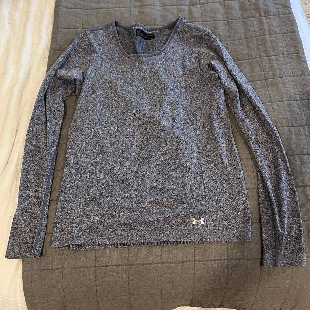 Underarmour threadborne long sleeve workout shirt